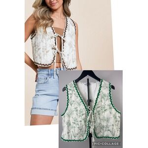 Polagram Floral Quilted Vest XL White Green Ric Rac Trim Tie Front PSJ1368-D